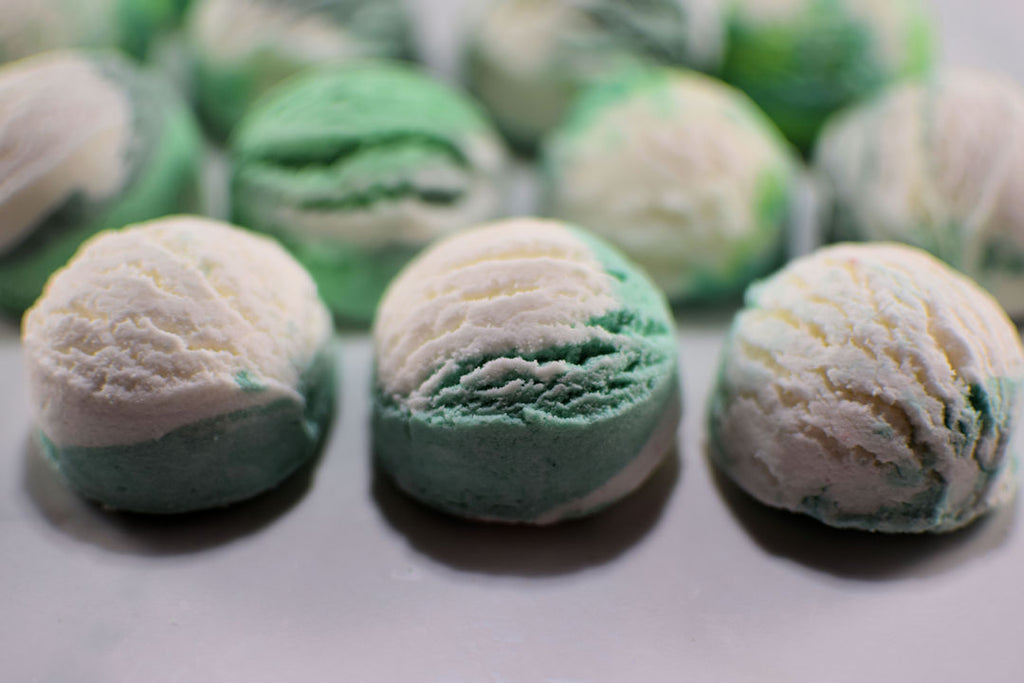 Peppermint Bubble Scoops